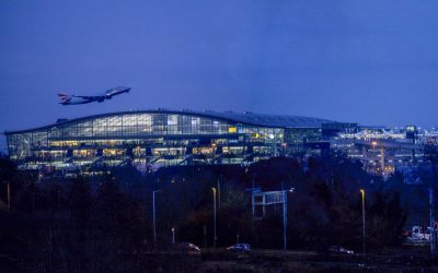 Incendiu la Heathrow, haos feroviar și transport public blocat