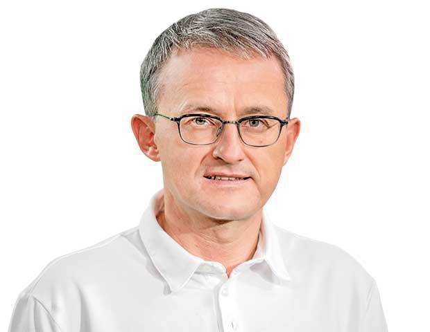 Șefii statului, prinși în jocul puterii și averii