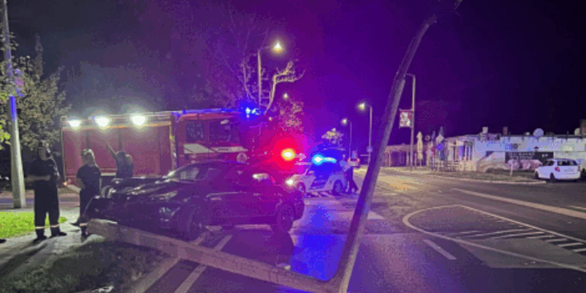 Mașină izbită de un stâlp în Ungaria