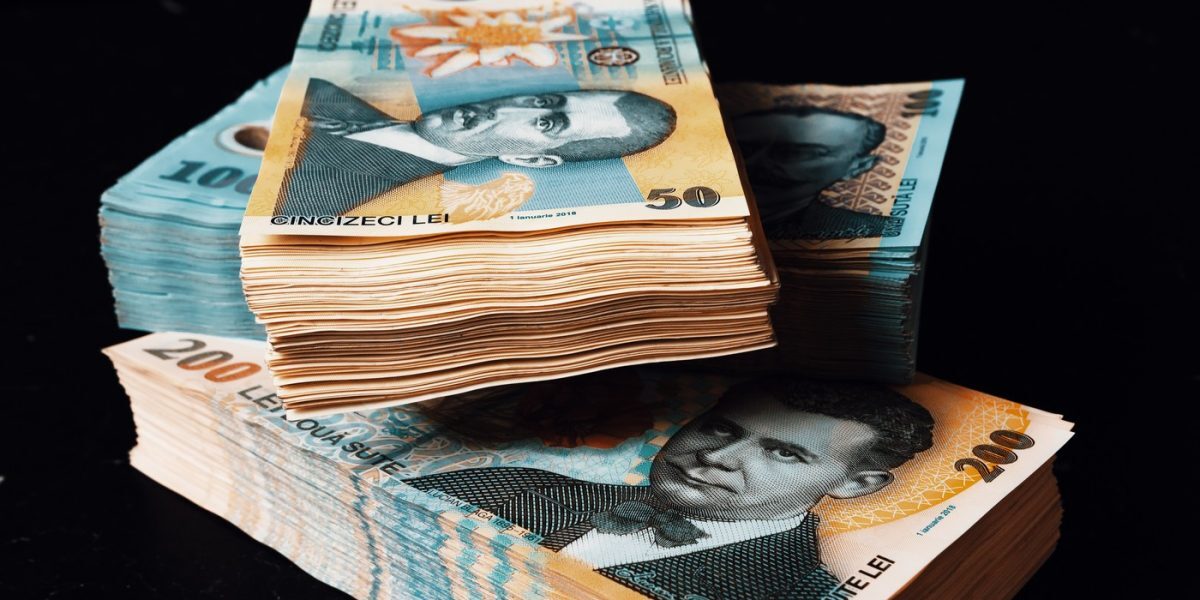 Plăți cash: Limite noi pentru mașini, mobilă și bijuterii din 2026