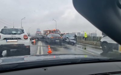 Șofer băut, accident grav pe Podul Pipera. Trei răniți
