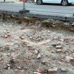 București toarnă istoria-n beton, Europa o apără