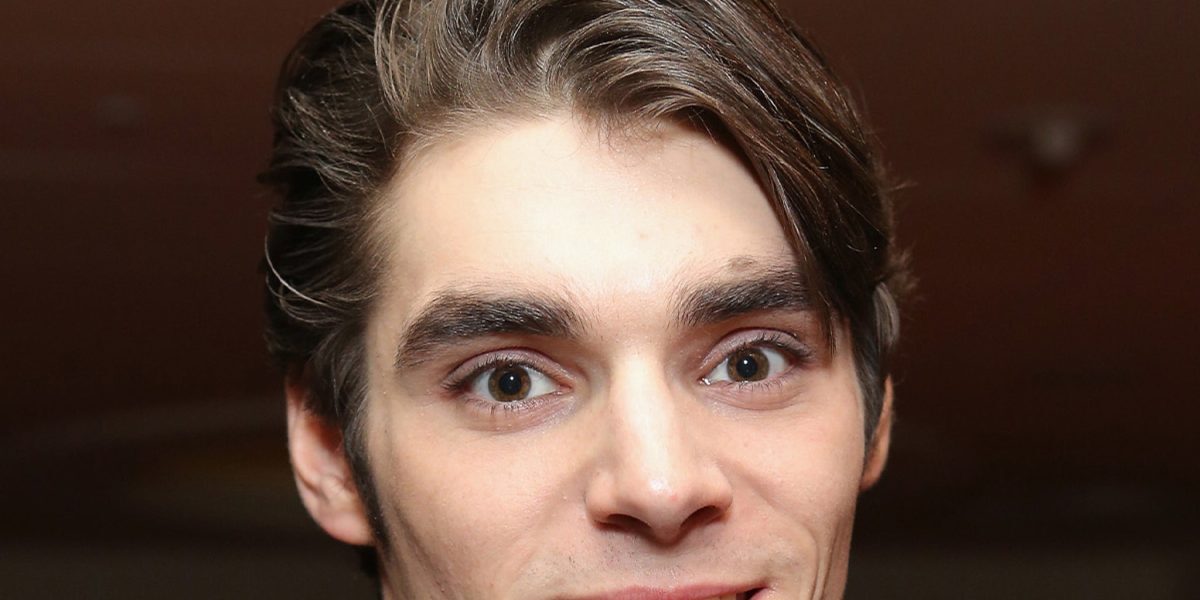 'Breaking Bad' Star RJ Mitte Dead at 34