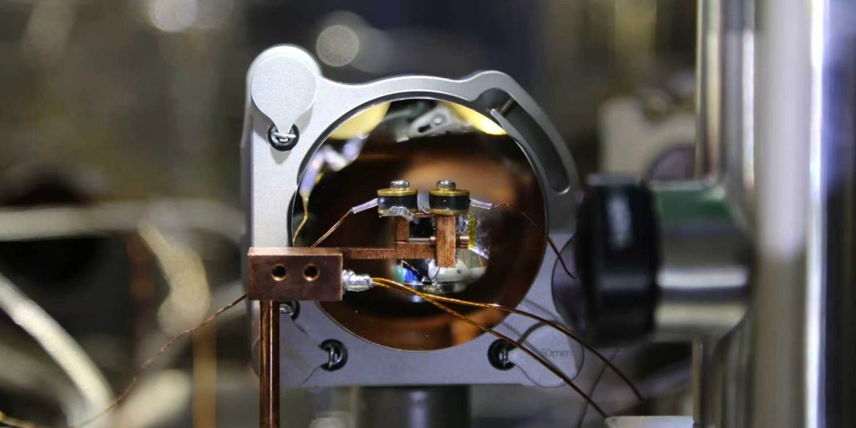 Viena și Beijing: Primul ceas atomic, revoluție științifică simultană