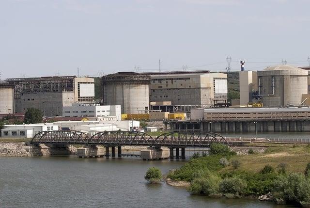 Nuclearelectrica: Seceta taie profitul, Cernavodă speră la 1 noiembrie