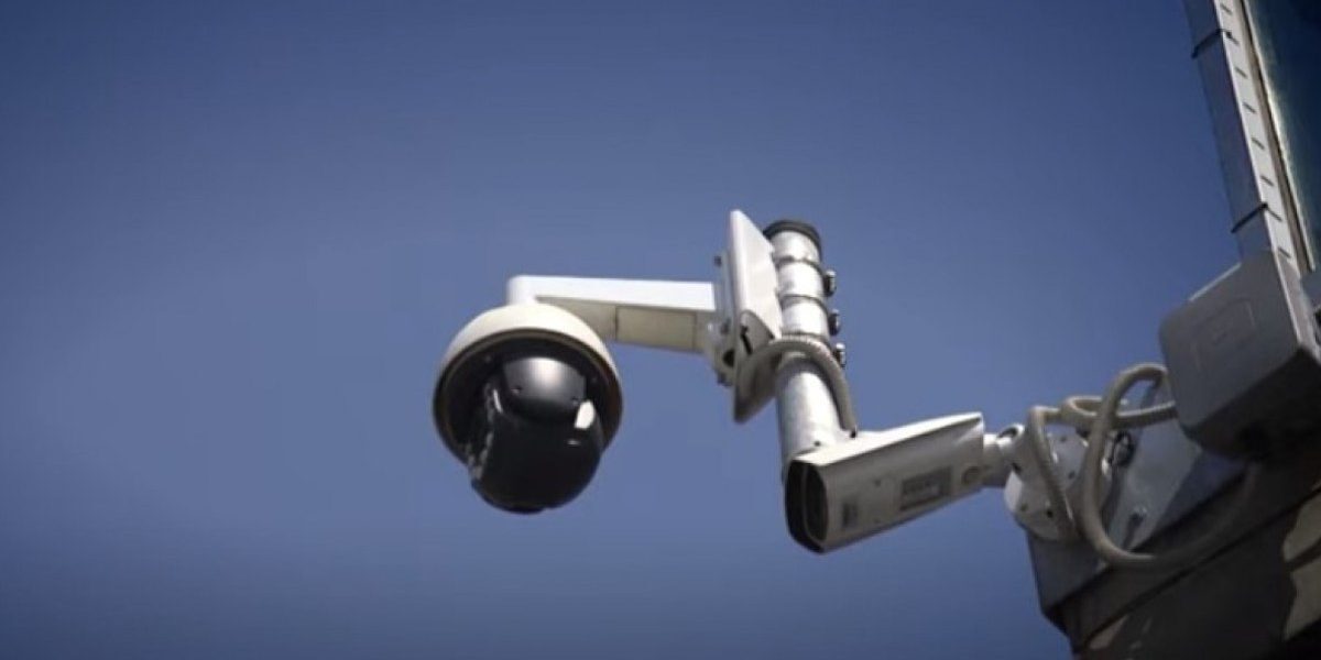 AI a greșit ținta: Polițiștii au năvălit în casă la 4 dimineața